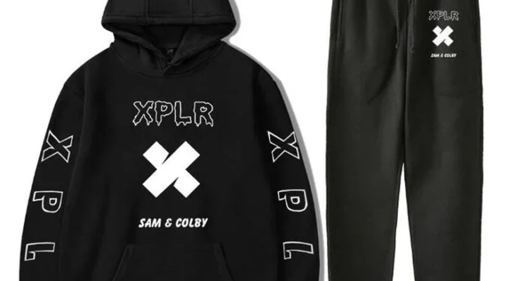 XPLR Tracksuit: Redefining Urban Comfort and Style